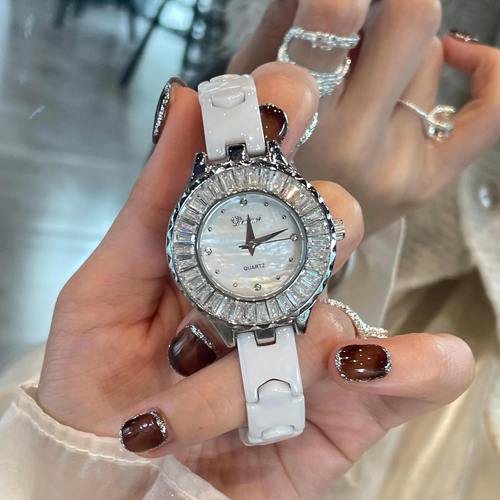 迪洛希镶钻陶瓷女士手表