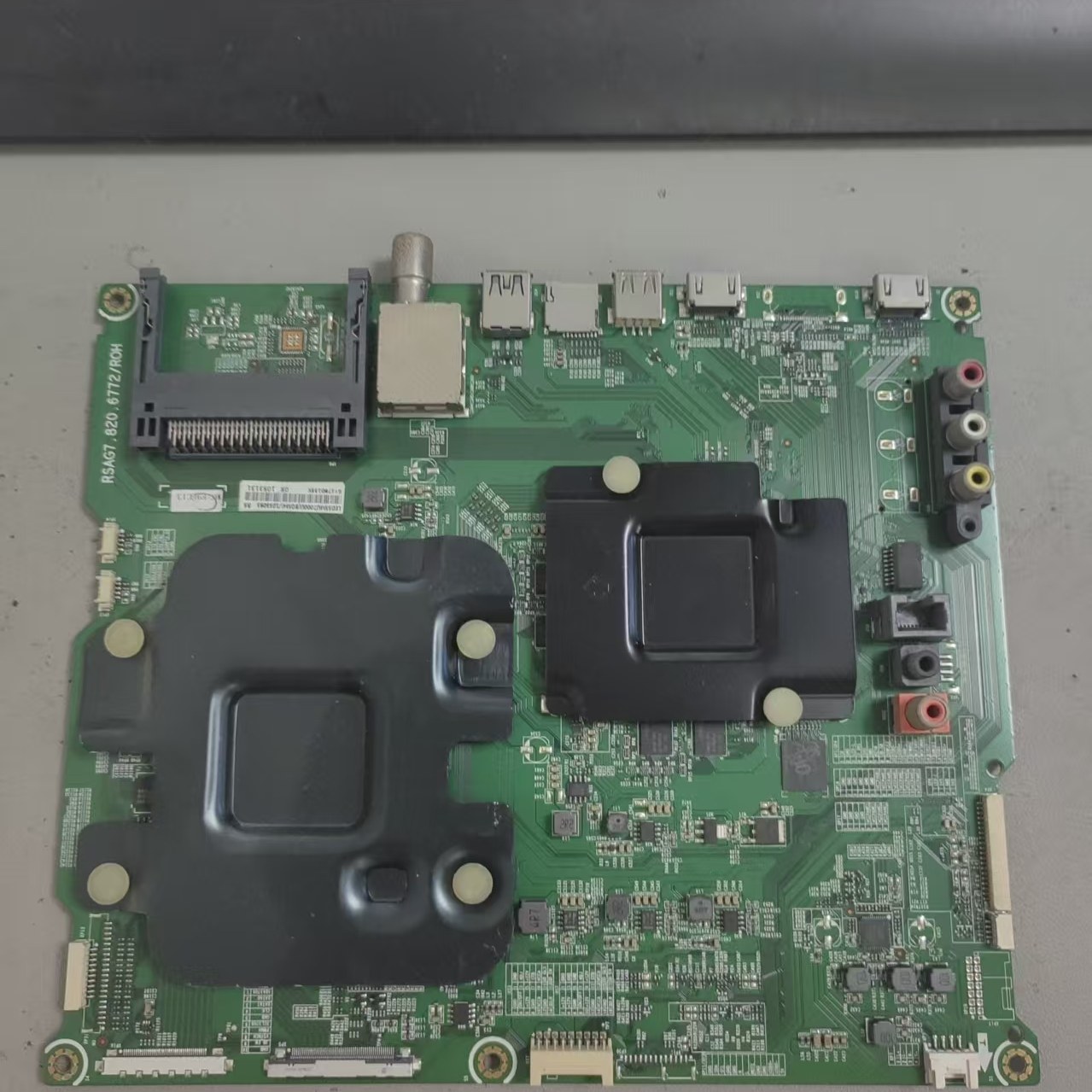 海信LED55MU7000U(B0M4) 主板RSAG7.820.6772 配屏HE550M7U83 /S0