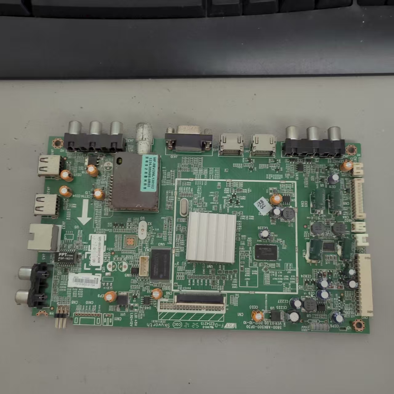 创维39E550D电视主板5800-A8K500-0P30 屏V390HK1-LS5
