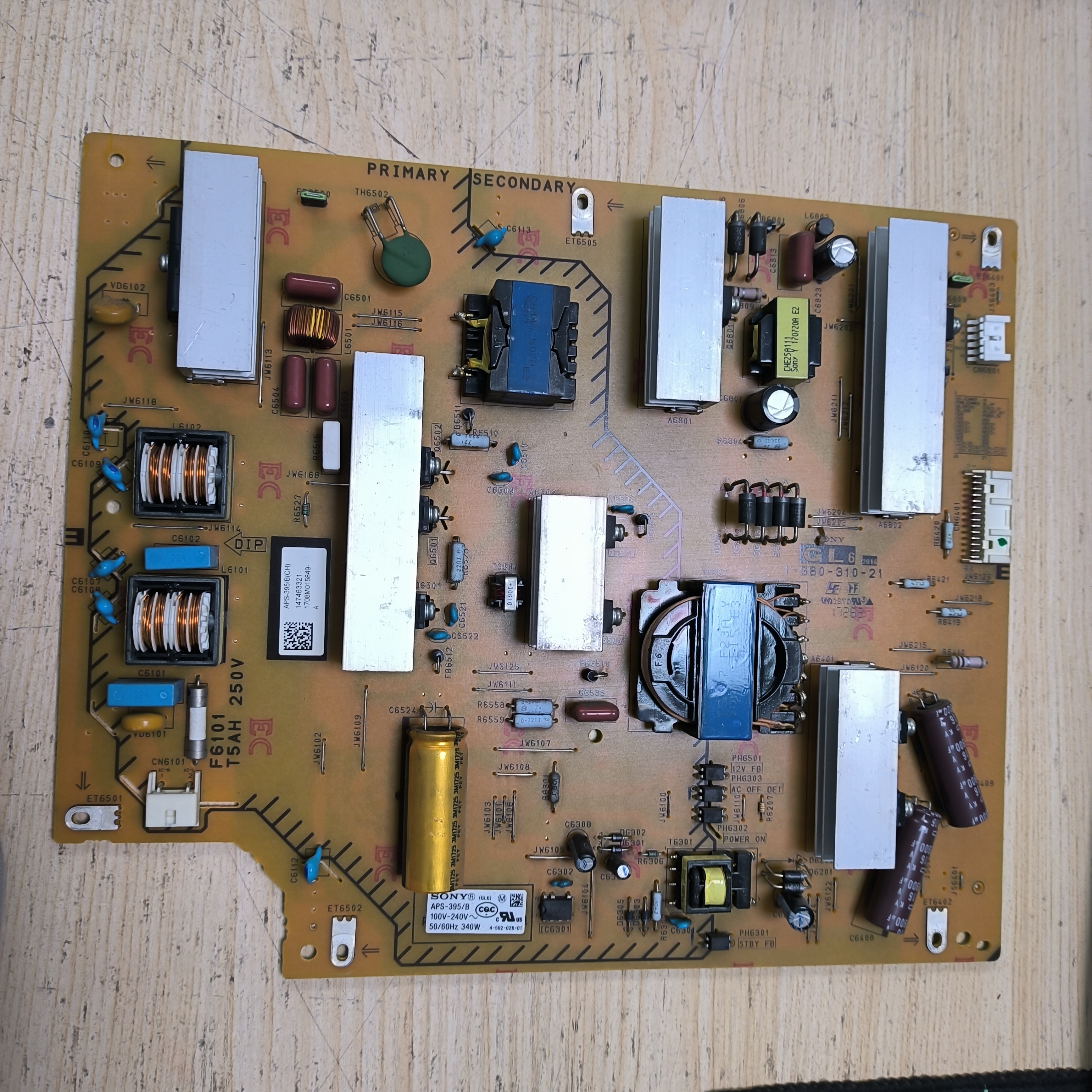 索尼KD-55X7000D电源板 1-980-310-21