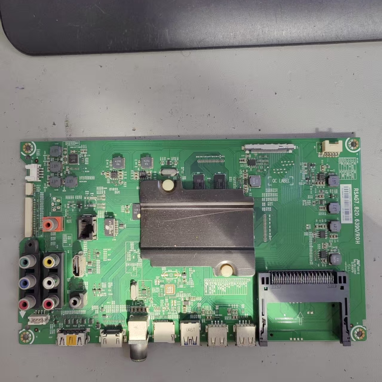 海信LED55K7100UC(BOM1)主板RSAG7.820.6390配屏HE550HUC-B52