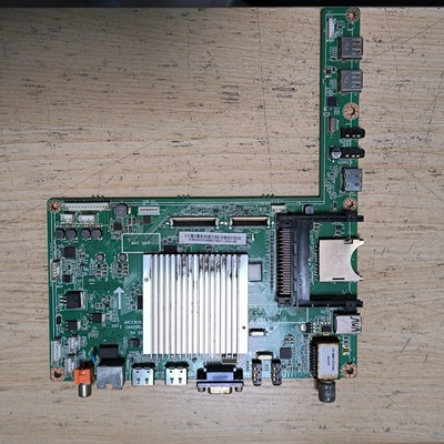 长虹 UD50B6000ID 主板 JUC7.820.00084354 屏 V500DK1-LS1