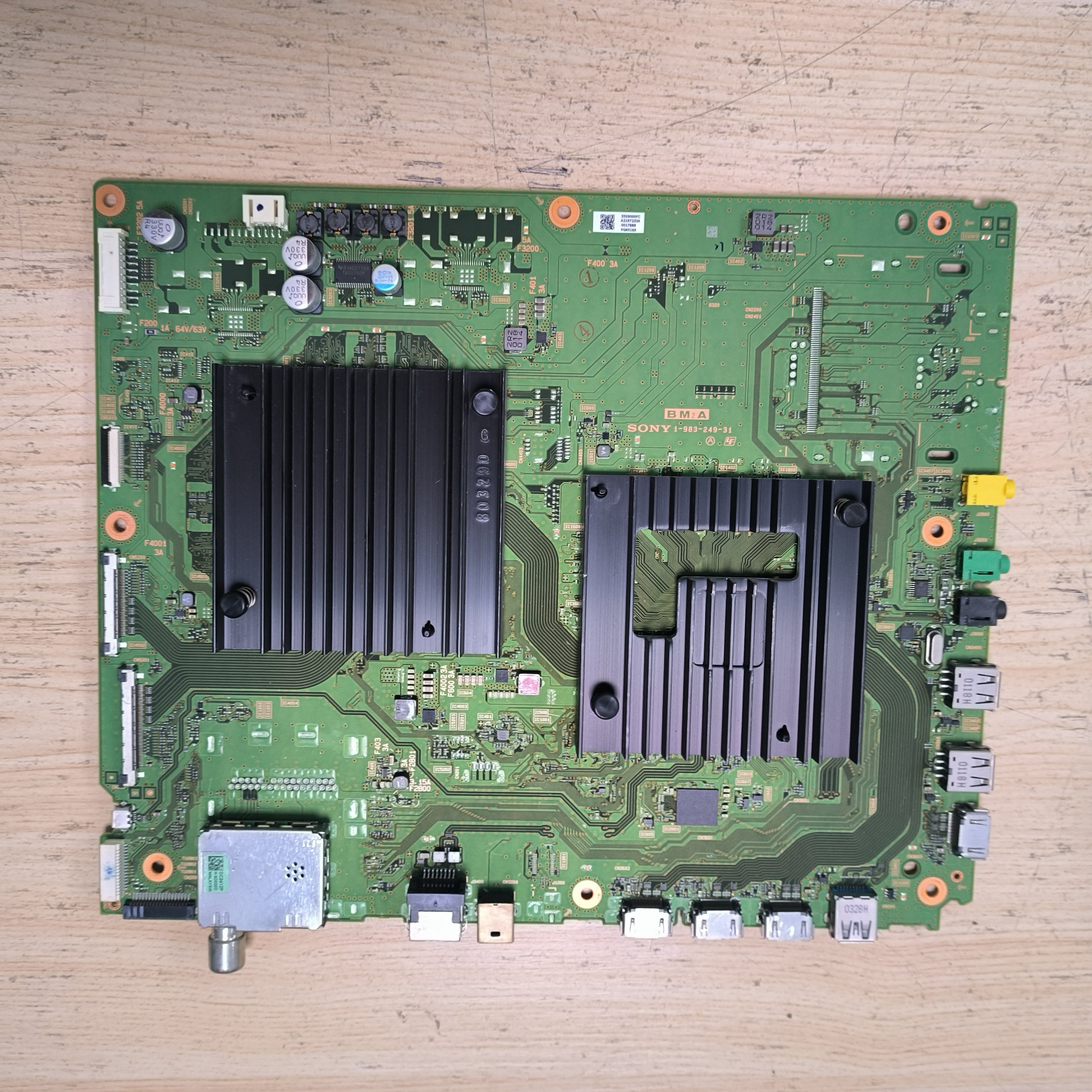原装索尼KD-55X9000F主板1-983-249-31 配屏YD8S007DND01B实图