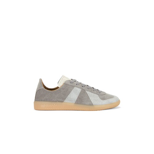adidas Originals灰色麂皮运动鞋复古风低帮休闲球鞋REVOLVE