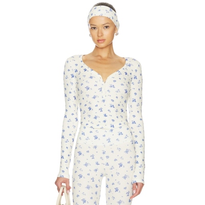 [冬季新品]WellBeing + BeingWell长袖V领T恤清新碎花上衣REVOLVE