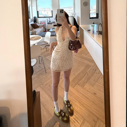 [博主同款]MORE TO COME挂脖露背连衣裙女y2k辣妹风REVOLVE新款