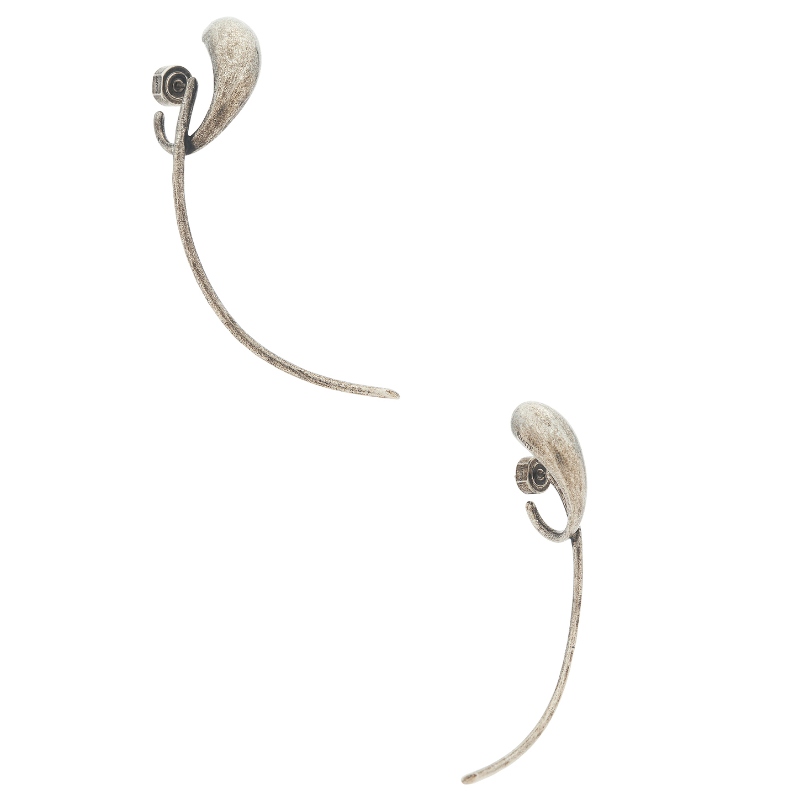 KHAITE CYCLONE 耳饰 金属银色REVOLVE小众新款