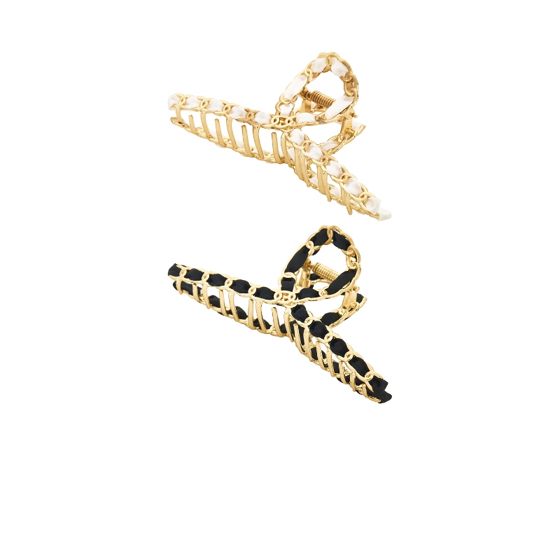 By Adina Eden Metal Chain Loop Claw Clip Set 金属金色REVOLVE