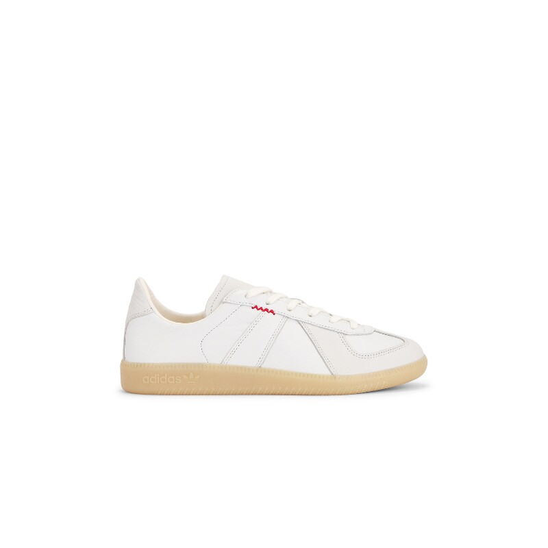 adidas Originals白色皮革运动鞋复古风早秋新品休闲球鞋REVOLVE