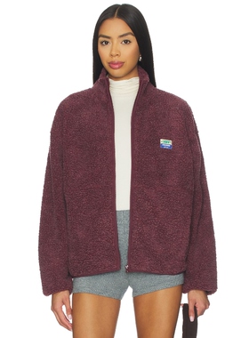 [春节穿搭]American Vintage羊羔绒夹克红色美式休闲风REVOLVE