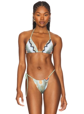 [冬季新品]Feners BIKINI 上装 Baby BlueREVOLVE小众