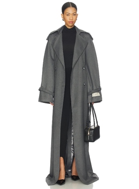 Milkwhite 大衣  老钱风REVOLVE小众新款