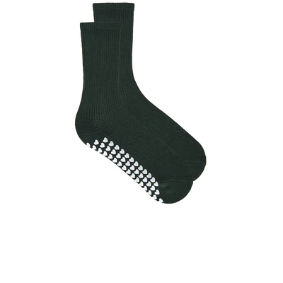 WellBeing + BeingWell TUBE GRIP SOCK 短袜 深绿色REVOLVE小众