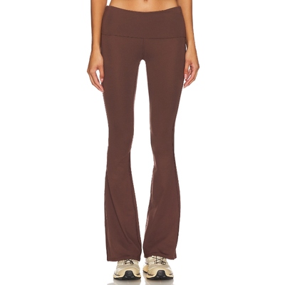 WellBeing + BeingWell长裤 棕色 运动复古风REVOLVE