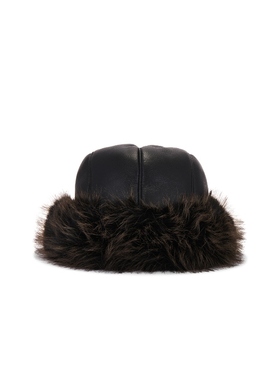 jocelyn Faux Shearling Roller Hat 黑色REVOLVE小众新款