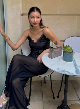 REVOLVE法式睫毛蕾丝花边吊带Helsa风黑色性感收腰上衣新款