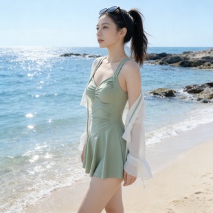 温柔风抹茶绿连体泳衣女裙式 两件套高级感温泉游泳衣 收腰雪纺开衫