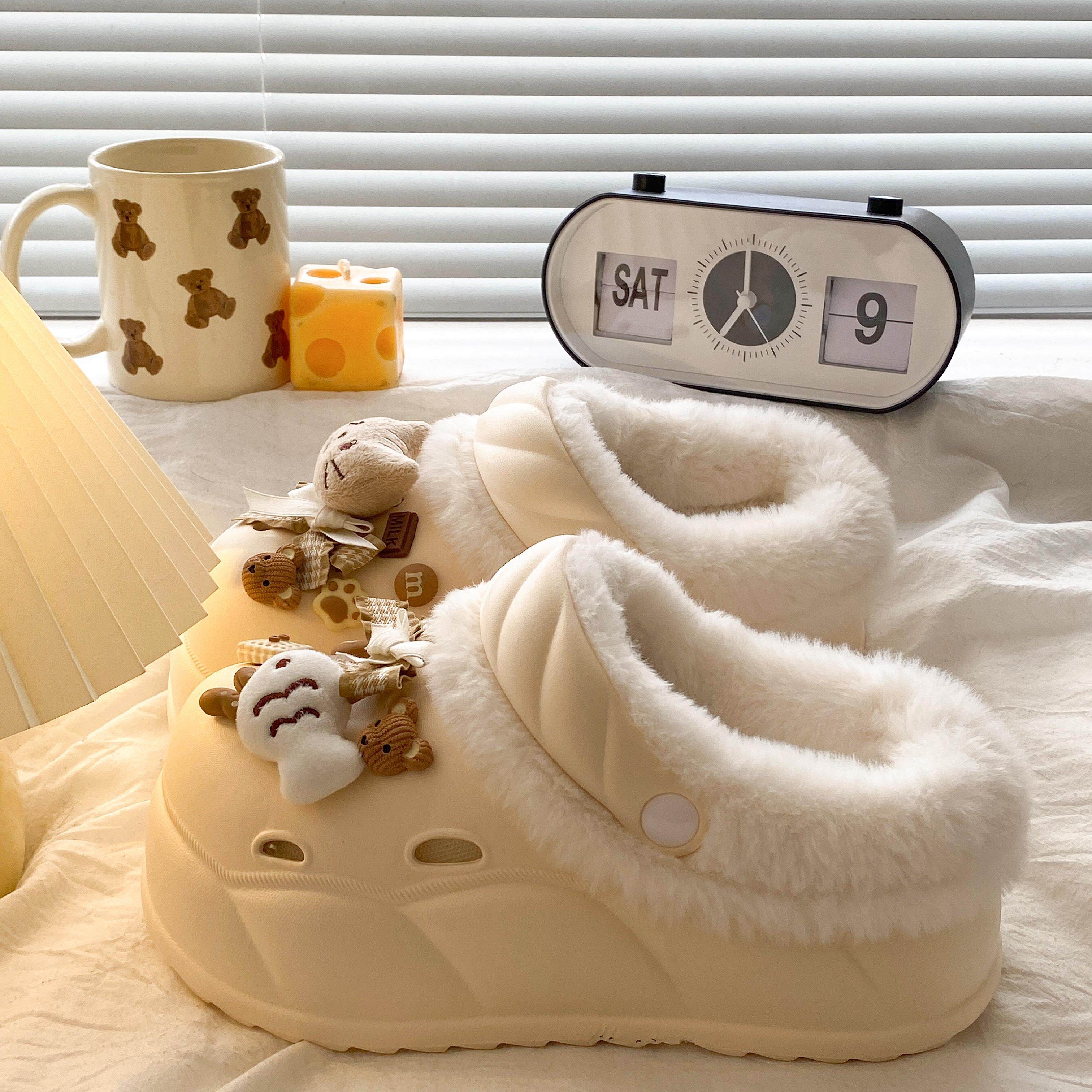 冬季学生防滑增高踩屎感毛毛鞋宿舍加绒外穿厚底半包跟棉拖鞋女款