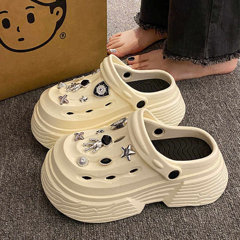 厚底增高洞洞鞋女款2026新款夏季外穿轻便防滑包头女士沙滩凉拖鞋