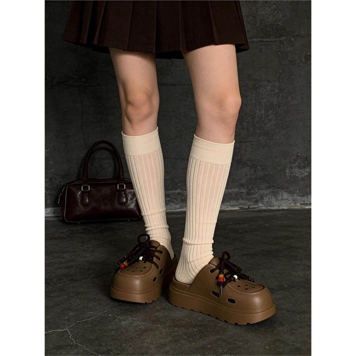 夏季新款包头足弓防滑洞洞鞋学生复古彩珠系带女士户外厚底凉拖鞋