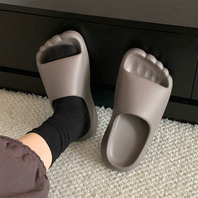 休闲情侣浴室洗澡创意脚