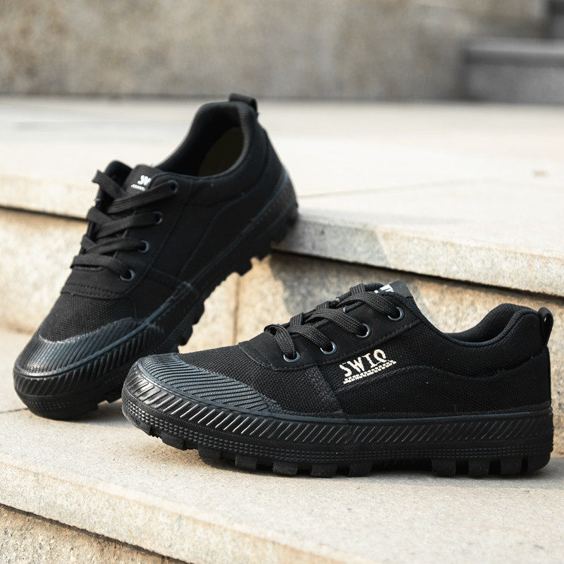 正品低帮迷彩帆布鞋男女休闲户外登山耐磨防滑工作鞋黑色保安胶鞋