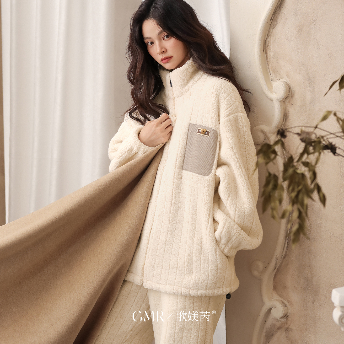 珊瑚绒睡衣女冬季加厚立领可外穿