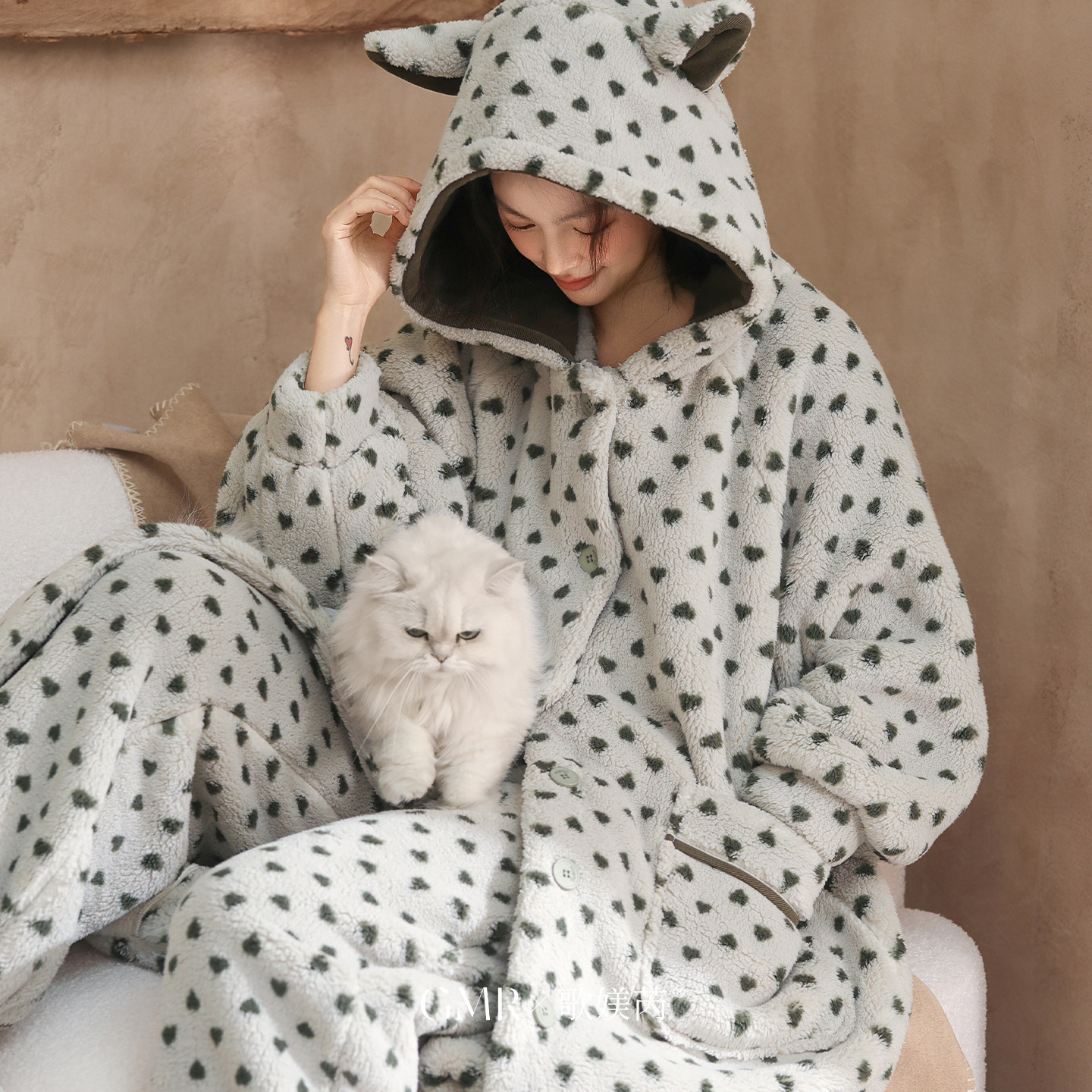 冬季睡袍女连帽珊瑚绒加厚睡衣可单穿外套长款韩版爱心家居服套装