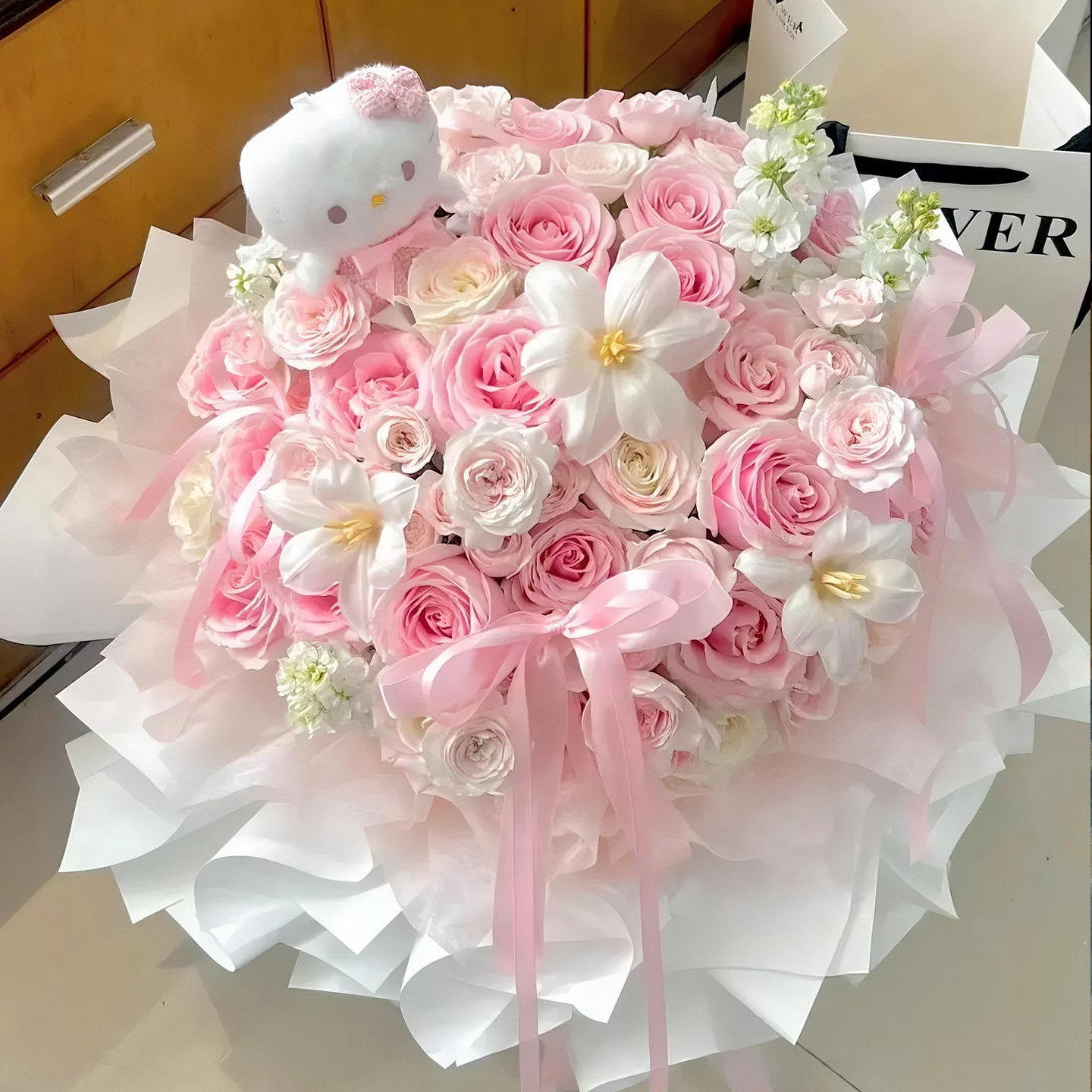 多巴胺HelloKitty永生花仿真香皂肥皂花抱抱桶送女友闺蜜生日礼物