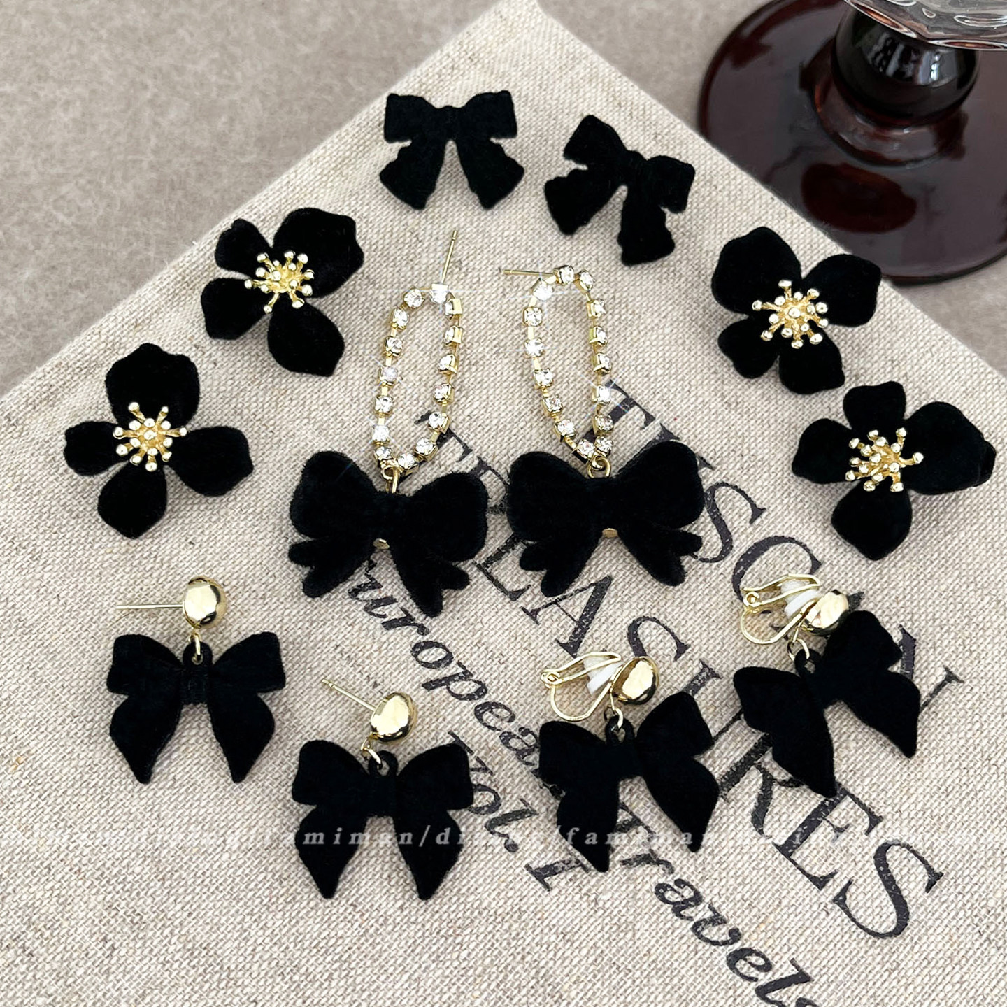 秋冬复古黑色小香风蝴蝶结耳环女2025新款高级感耳钉耳夹百搭耳饰,饰品/流行首饰/时尚饰品新,耳钉,淘宝优惠券,粉丝福利购,淘宝优惠卷