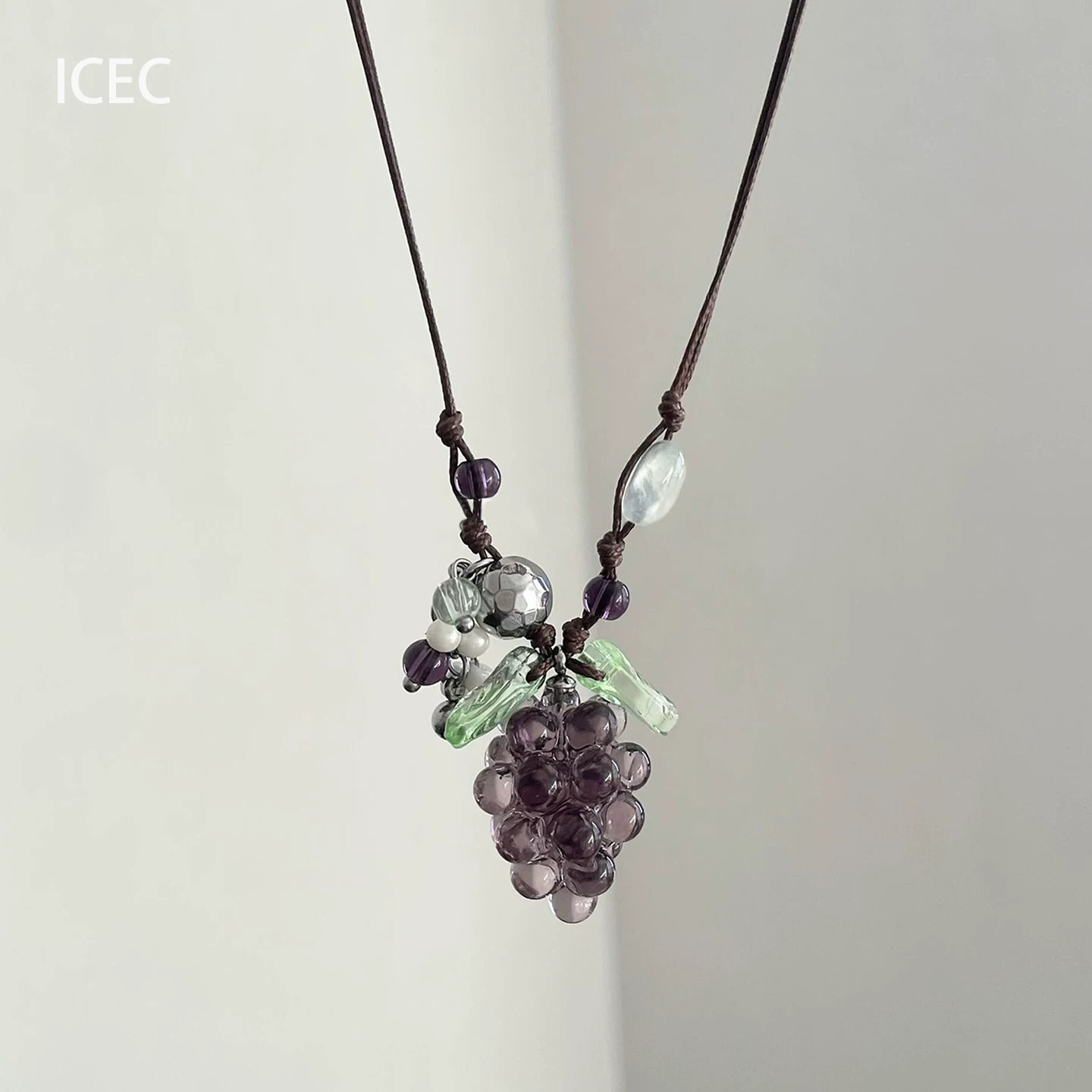 清冷感紫色立体葡萄串珠项链夏季