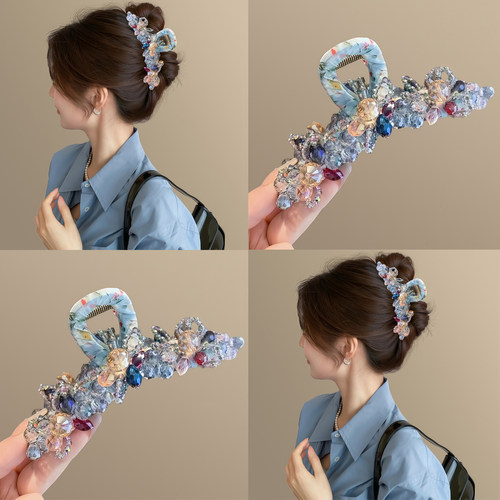 晶璨繁花！幻彩水晶花朵抓夹女