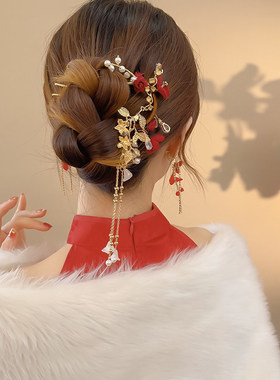 一看就知是绝美的中式发簪!红色玫瑰花流苏U型发簪新娘敬酒服发饰