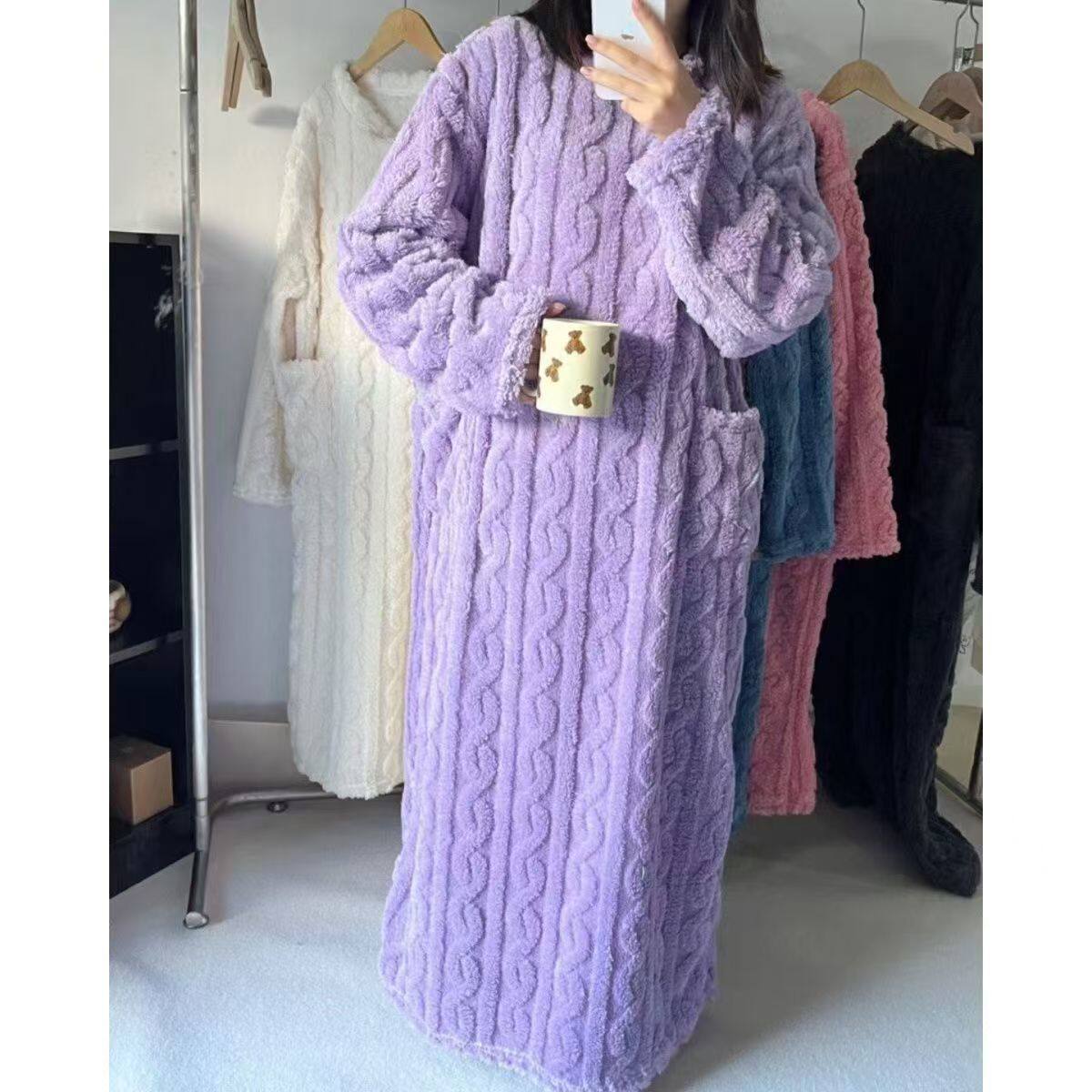 加厚珊瑚绒睡袍女士秋冬