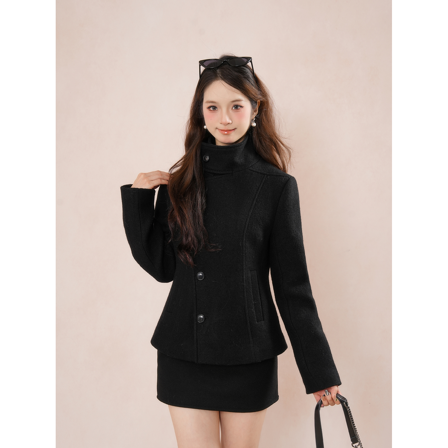 黑色正肩短款呢子大衣女款2025新款冬加厚江浙沪富家千金毛呢外套