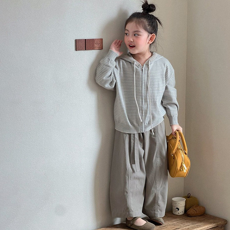 女童2026新款春秋季条纹连帽针织开衫上衣纯色休闲裤子洋气两件套