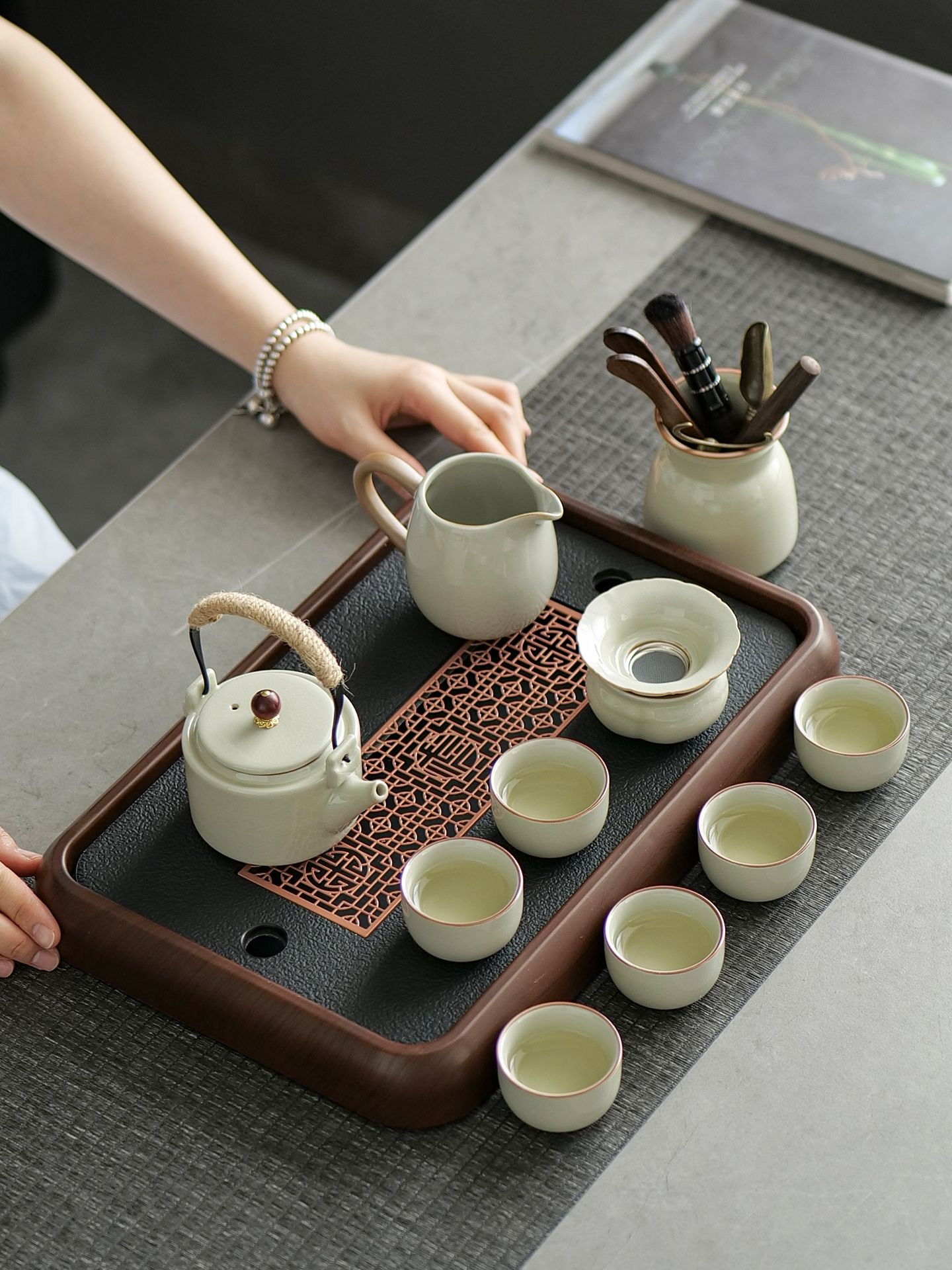 汝窑功夫茶具套装家用办公室会客喝茶高档陶瓷提梁壶茶台整套送礼