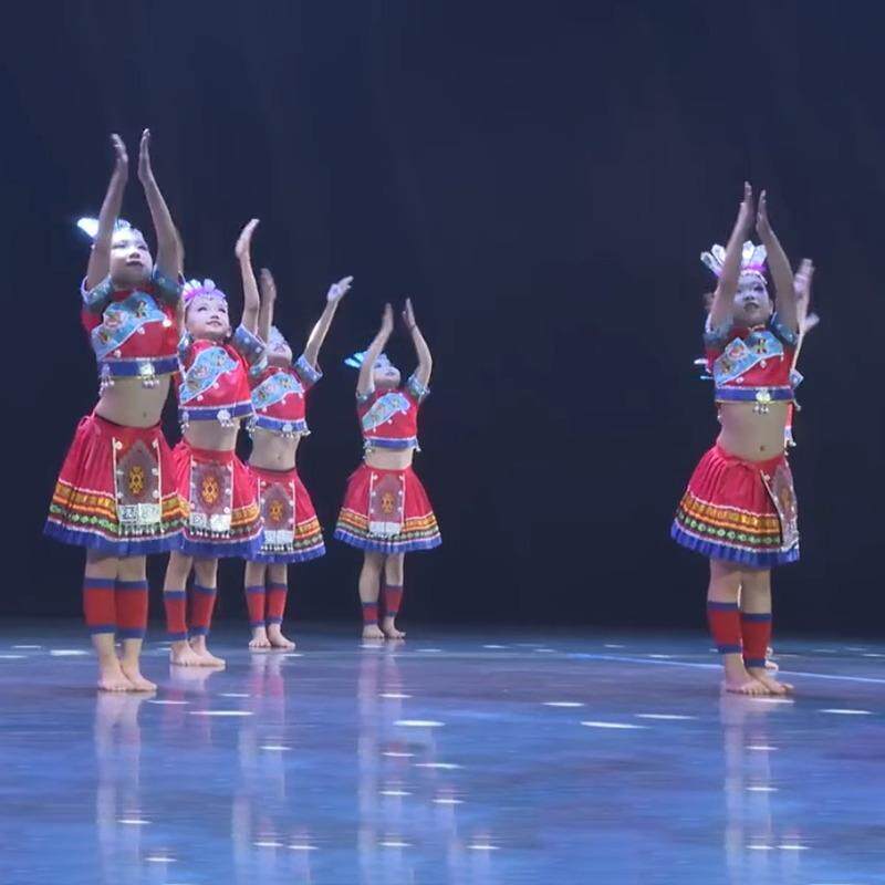 童年叮叮当少数民族少儿服装三月三苗族彝族铛拍起拍铛演出服