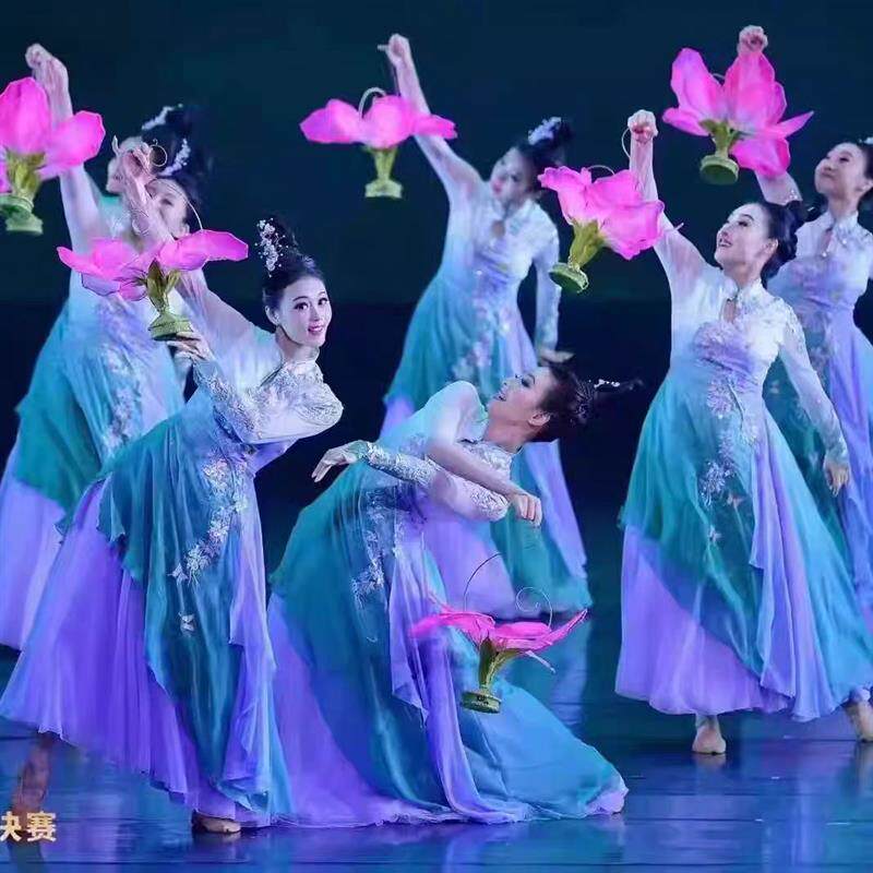 芳菲蔓影月明中舞蹈服古典舞荷花灯女子大赛飘逸群舞扇子演出服