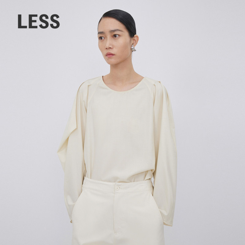 LESS春秋绵羊毛上衣气质休闲感圆领插肩袖衬衫女2N821134
