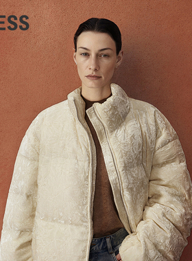 LESS冬休闲简约立领直筒宽松短款长袖时尚羽绒服女2OBC10920