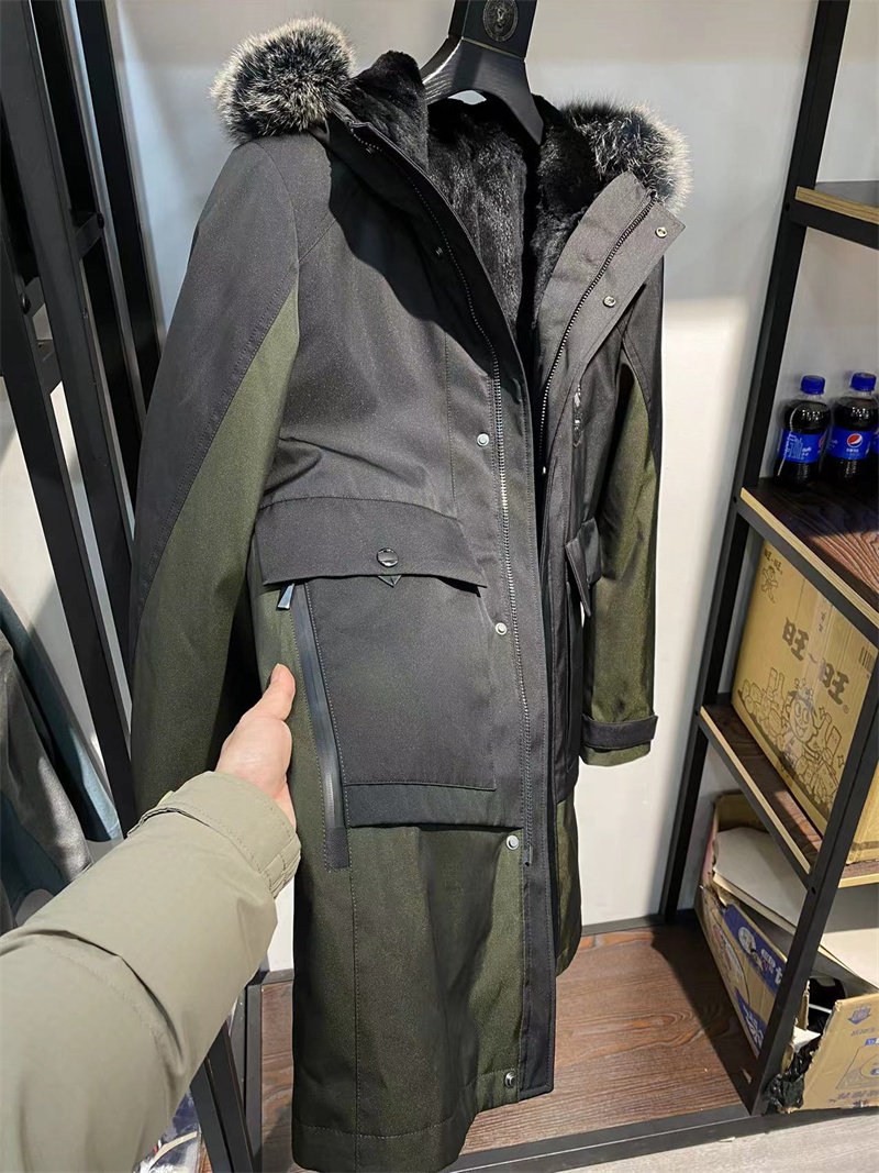 한줄 커팅마크 여우털 칼라 탈부착 가능한 토끼털 안감 겨울 중간길이 야외 파티 재킷