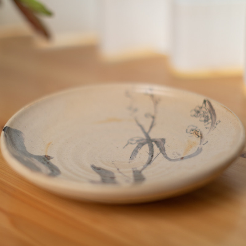 须贺文子作品：志野梅鸟图皿 陶瓷盘手工手绘釉下彩日本