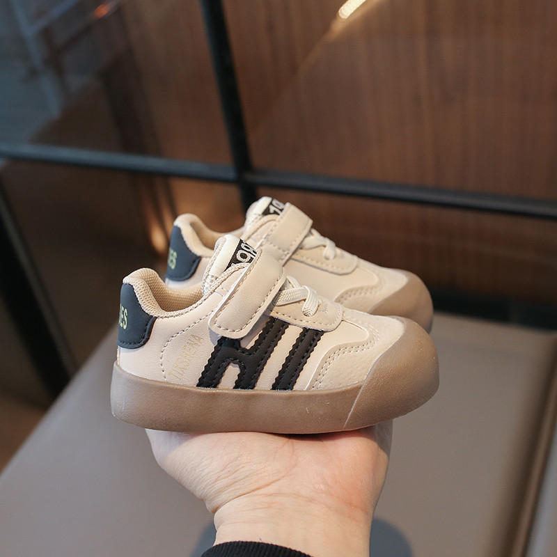 1-3岁男宝宝鞋子学步鞋秋冬加绒棉鞋软底运动鞋婴儿鞋小童阿甘鞋2