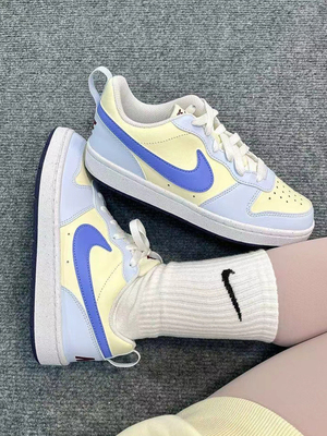 耐克（NIKE）系带女子板鞋低帮