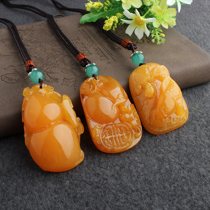 老蜜蜡吊坠女复古百搭鸡油黄蜜蜡水滴项链民族风长款毛衣链配饰品