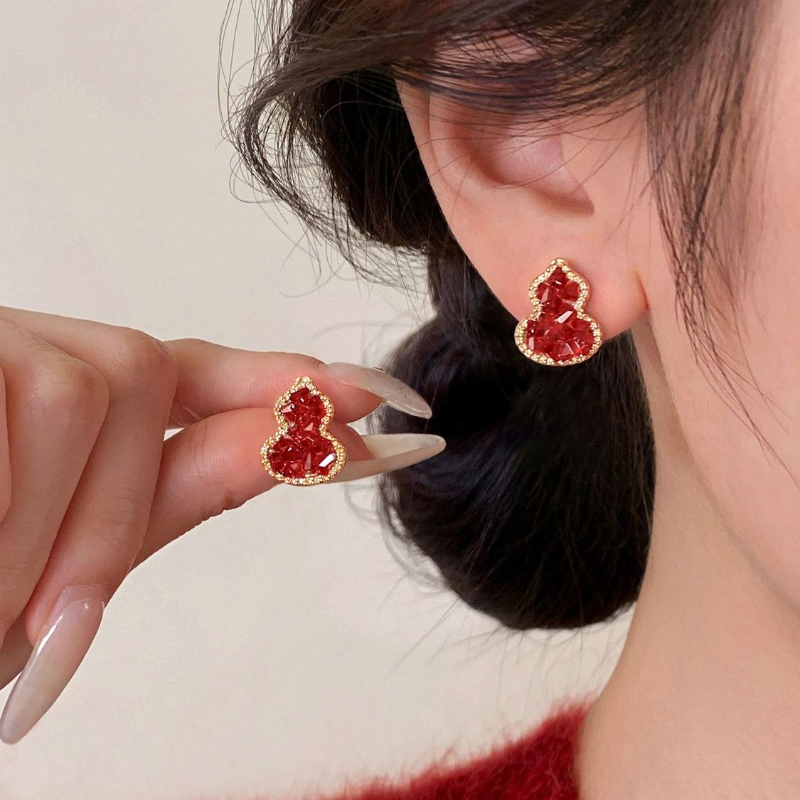 红色葫芦形微镶耳钉高级感2026新年耳饰本命年耳环气质无耳洞耳夹,饰品/流行首饰/时尚饰品新,耳夹,淘宝优惠券,粉丝福利购,淘宝优惠卷