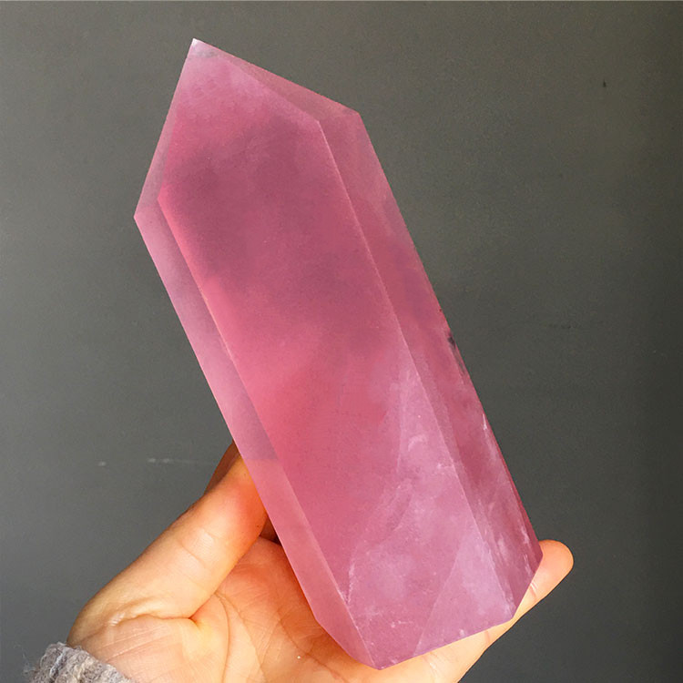 天然高品质粉水晶大柱子果冻粉原石打磨单尖六棱柱芙蓉石桌面摆件