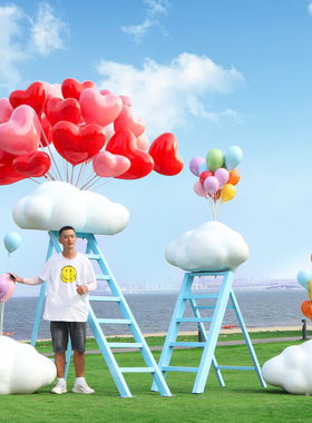景区网红打卡拍照天梯热气球彩虹秋千座椅幼儿园户外爱心云朵雕塑