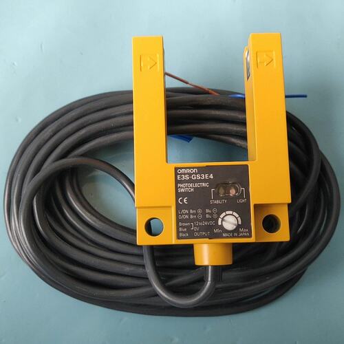 议价U型光电开关E3S-GS3E4E3SGS3E4E3SGS3E4E3S-GS3-E4